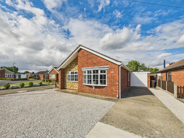 Pateley Moor Close, North Hykeham, Lincoln, photo 1