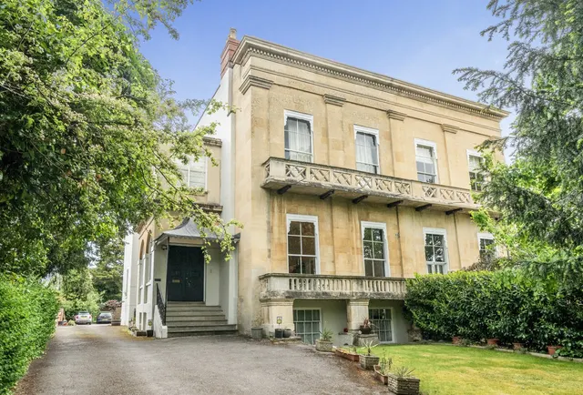 Queens Road, Cheltenham, GL50 2LR, photo 1