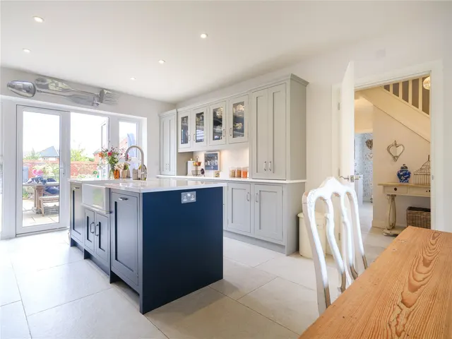 Jethro Tull Lane, Hungerford, RG17, photo 2