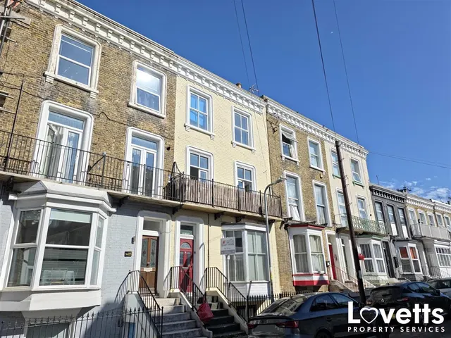 Ethelbert Road, Margate CT9 1SH, photo 1