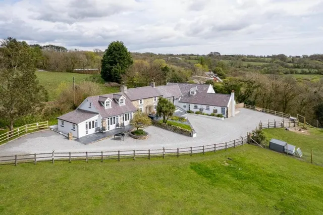 Amroth Road, Llanteg, SA67, photo 1