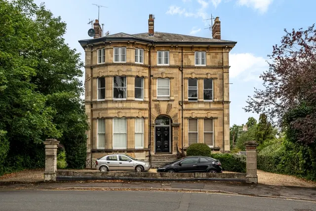 Overton Park Road Cheltenham GL50, photo 1