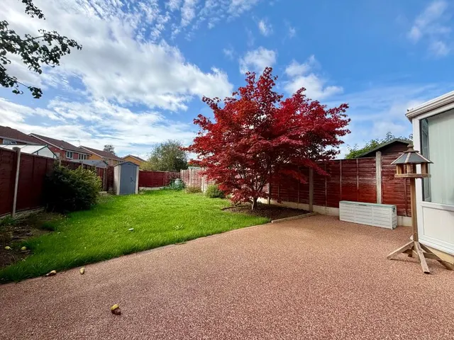 Photo 2 — Jasmine Walk, Evesham, Worcestershire, WR11