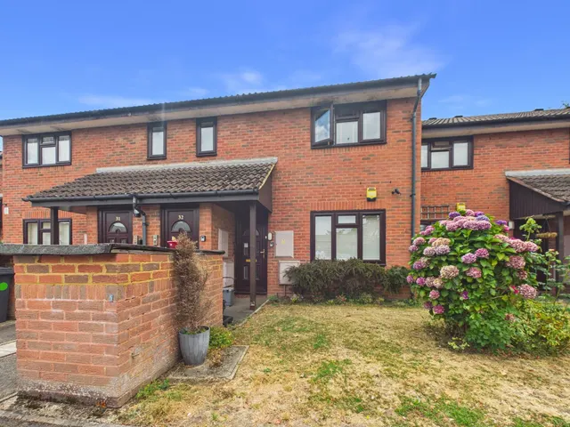 Kimberley Close, Langley, photo 1
