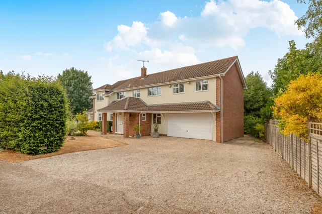 Brookside Close, Runcton, PO20, photo 1
