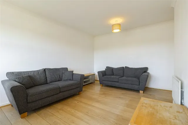 Cornwallis Road, Woolwich, SE18, photo 2