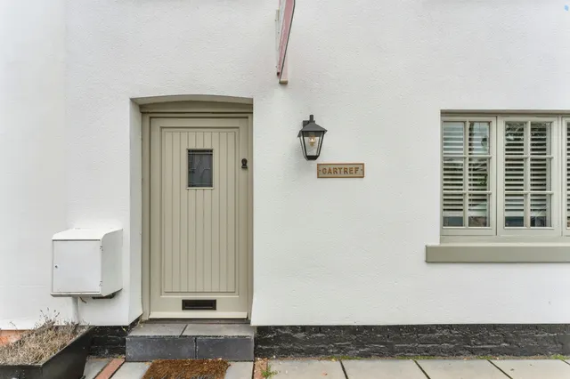 High Street, Farndon, CH3, photo 2