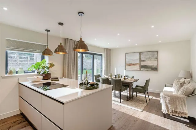 The Residences @ Eastwood Park, Falfield, GL12, photo 3