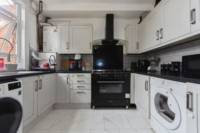 Shaftmoor Lane, Hall Green, B28, photo 2
