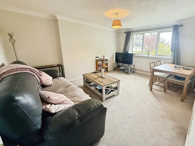 Newry Court, Chester, CH2, photo 2