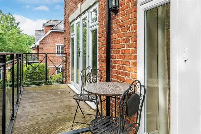 Leatherhead Road, Ashtead, KT21, photo 2