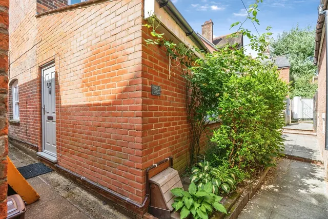 High Street, Lyndhurst, SO43, photo 1