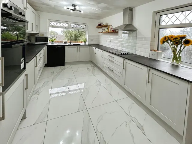4 bedroom house, Springfield Street, Morriston, SA6