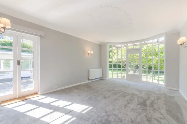 Photo 2 — 5 Ravenswood Court, Kingston Hill, Kingston upon Thames