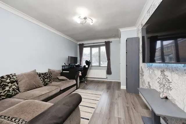 Monkside Close, Washington, NE38, photo 3