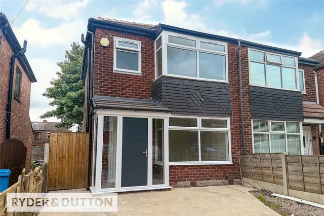 Walker Road, Chadderton, OL9, photo 1