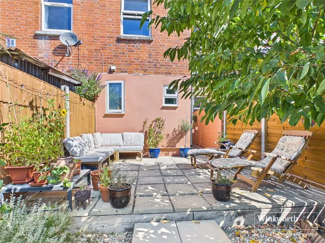 Photo 3 — Surrey Road, Reading, Berkshire, RG2