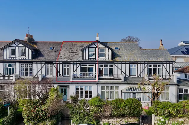 Gyllyngvase Terrace, Falmouth, TR11, photo 2