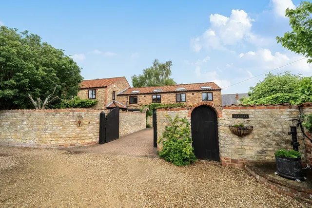 Church Lane, Navenby, photo 1