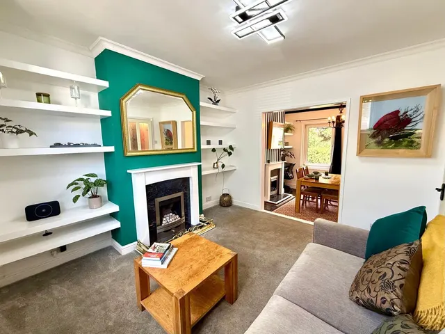 Photo 2 — Radnor Street, Swindon, Wiltshire, SN1 3PR