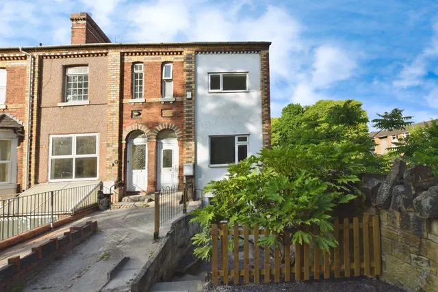 Rhosddu Road, Wrexham, LL11, photo 1