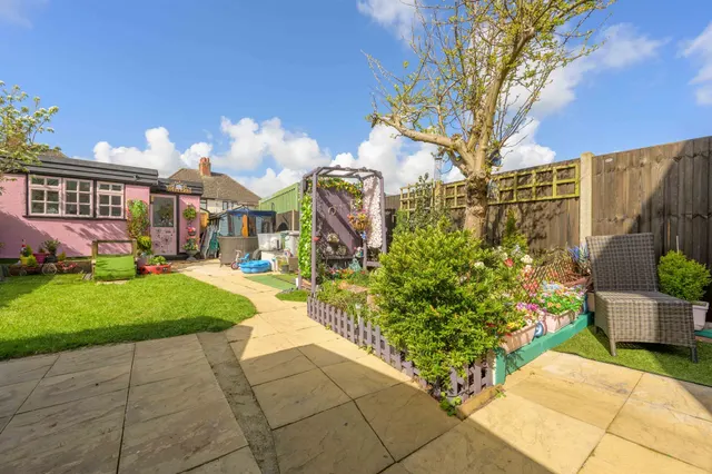Kingsley Road, Kettering, NN14, photo 1