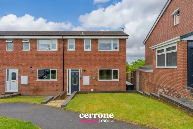 3 bedroom house — Byland Close, Bromsgrove, B61 7PL