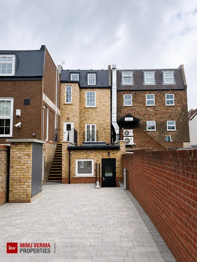 High Street, Wanstead, E11, photo 3