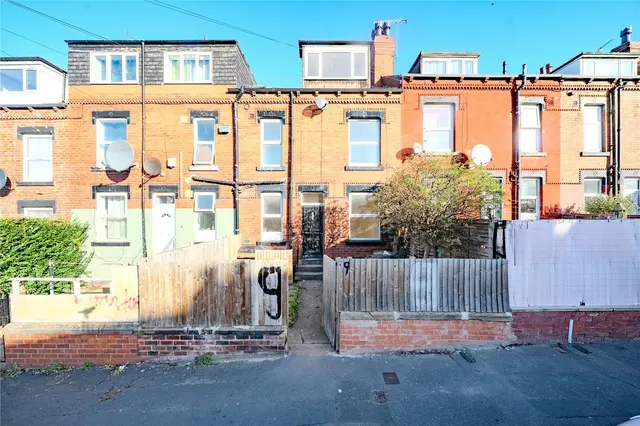 Ashton Place, Harehills, LS8, photo 1