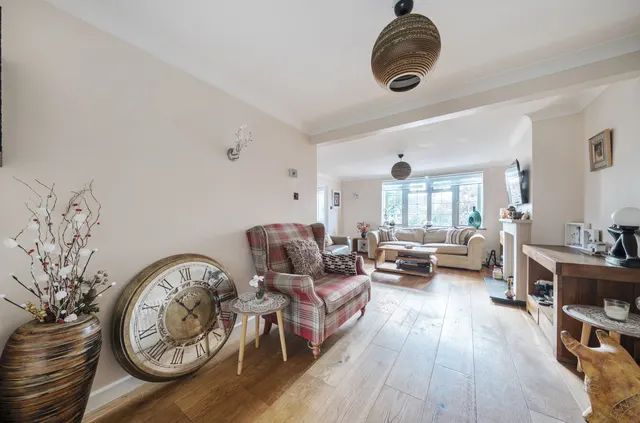 Wykeham Road, Netley Abbey, SO31, photo 2