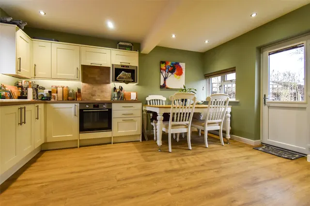Photo 3 — Lower Farnham Road, Aldershot, Hampshire, GU11 3RA