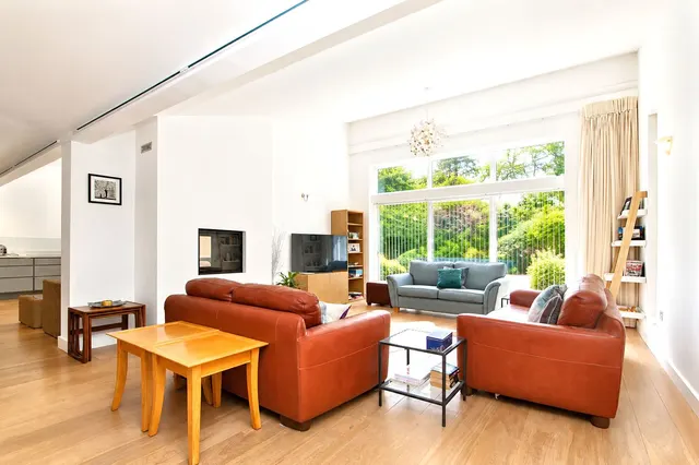 Knole Close, Lower Almondsbury, photo 2