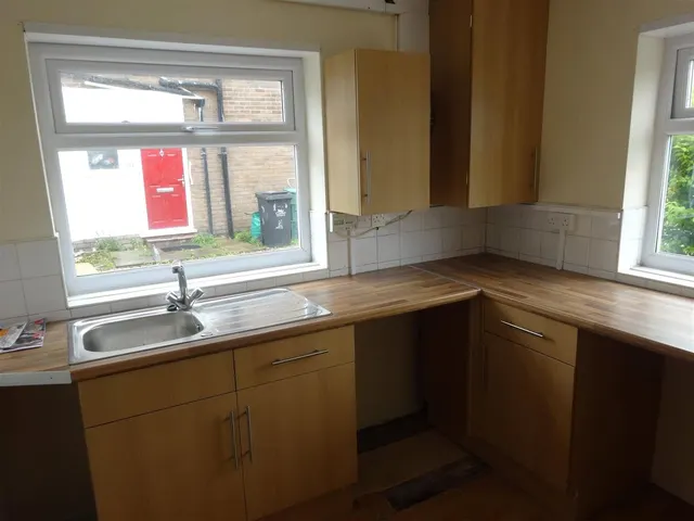 Photo 3 — South Parade, Pensarn, Abergele, LL22 7RG