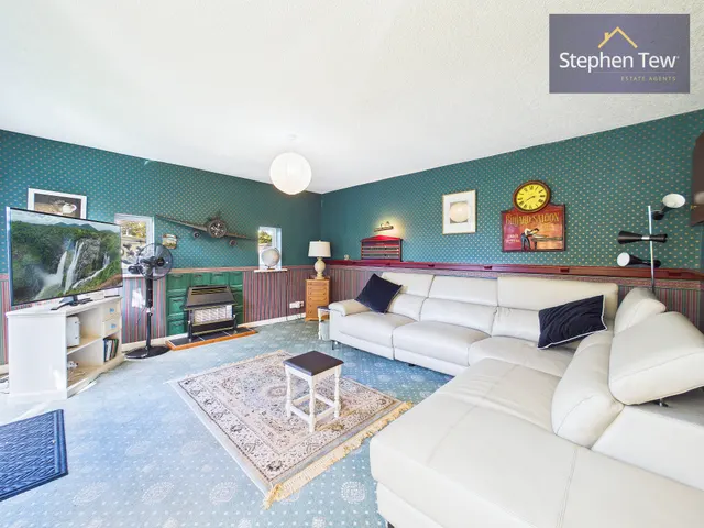 Lytham Road, Blackpool, FY4, photo 3