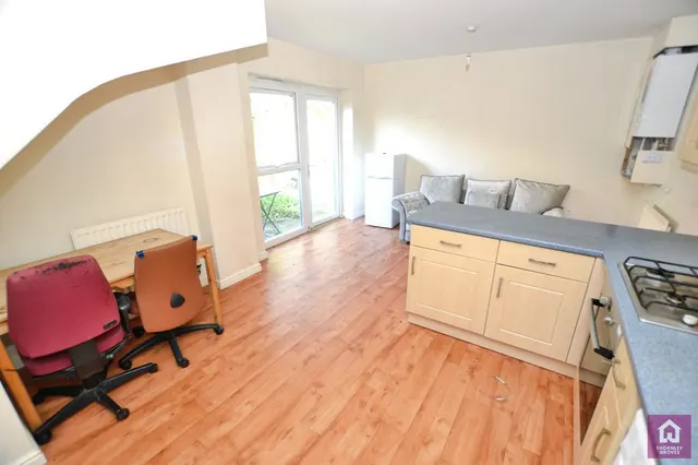 Greengage, Grove Village, M13, photo 3
