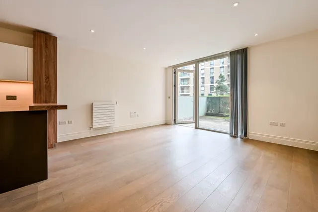 Photo 3 — Flat 168, Hamond Court, Queenshurst Square, Kingston Upon Thames