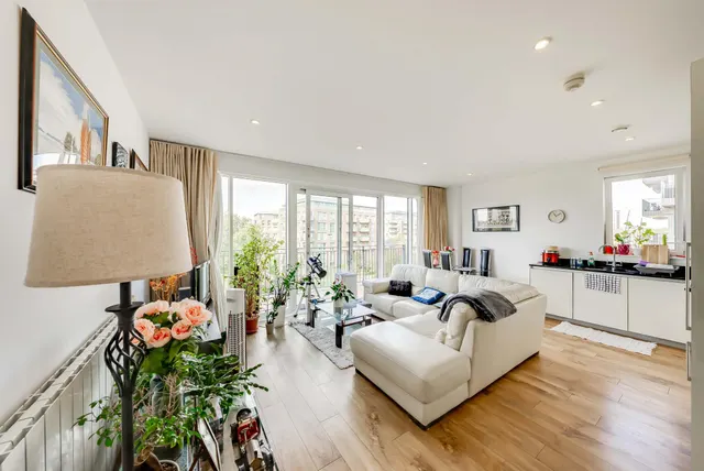 Embry Road, London, SE9, photo 1