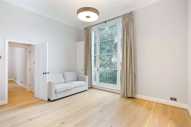Blomfield Road, London, W9 2PA, photo 1