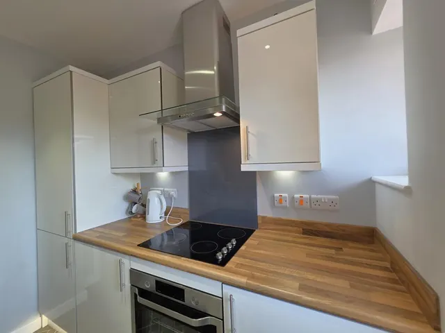 Photo 3 — Givendale Court Givendale Road, Scarborough YO12 6LB