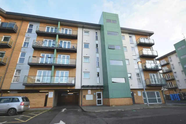 Parkhouse Court, Hatfield, AL10, photo 1
