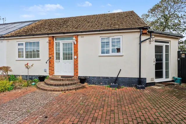 Magdalen Close, Lower Quinton, CV37, photo 1