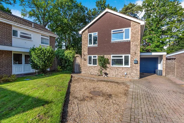 Adams Drive, Fleet, Hampshire, GU51 3DZ, photo 1
