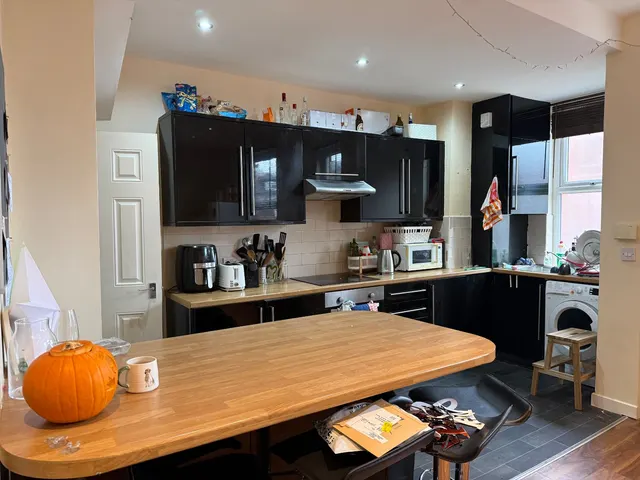 Royal Park Grove, Hyde Park, LS6, photo 3