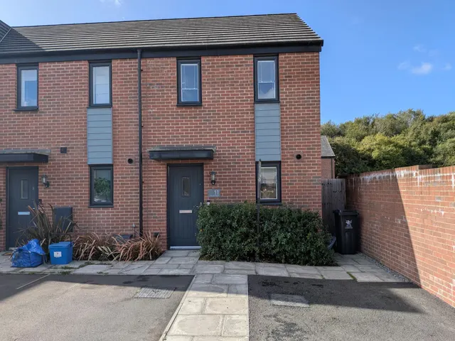 Cilffordd Y Coed, Capel Llanilltern, CF5, photo 1