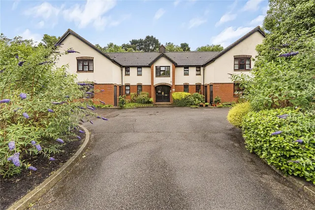Beaumont Place, Isleworth, TW7, photo 1