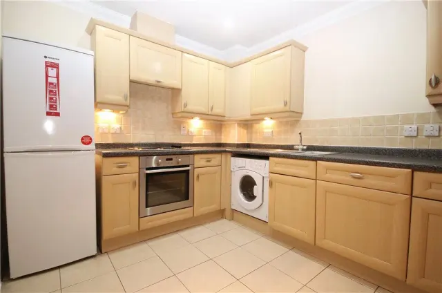 Ambergate Street, London, SE17, photo 2