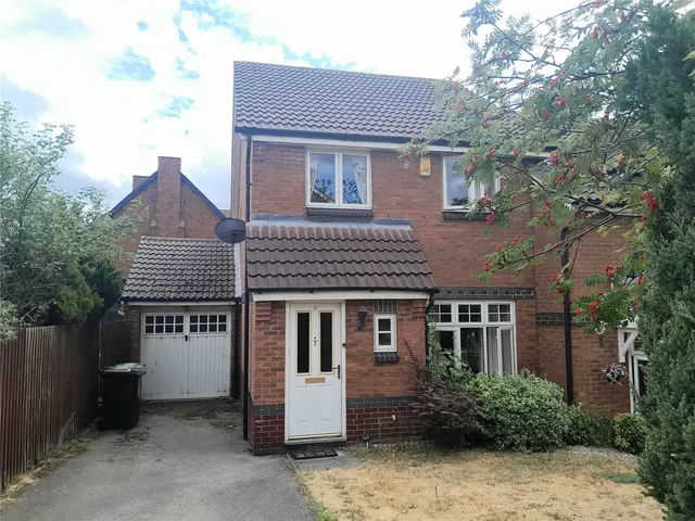 Holbrook Grove, Marston Green, Birmingham, B37, photo 1