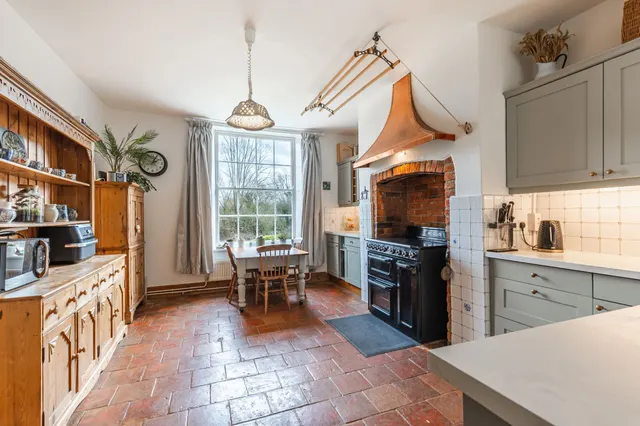 Historic Country House Near Aslacton, photo 3