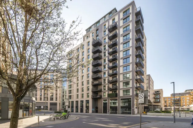 Apartment 702, 15 Osiers Road, London, photo 1