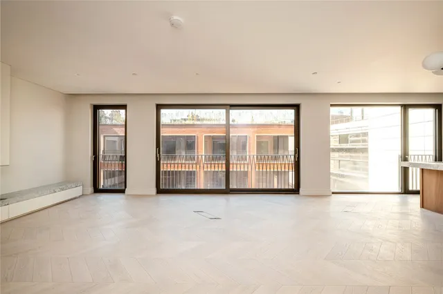 Carrington Street, Mayfair, W1J, photo 1